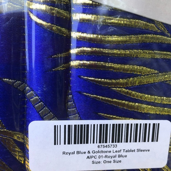 💙💙💙 Royal Blue Embroidered Tablet Sleeve 💙💙💙 - Picture 3 of 5